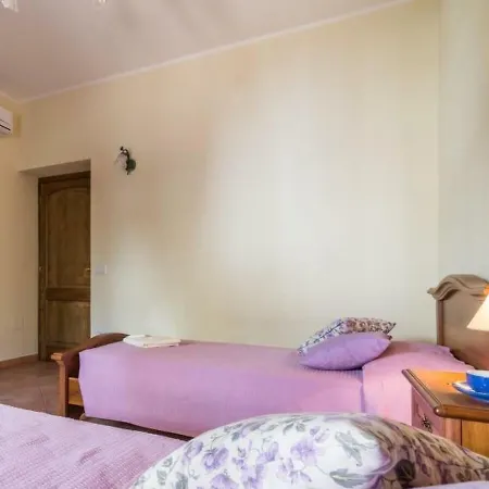 Locazione Turistica Casa Pineta 2 * Cala Gonone