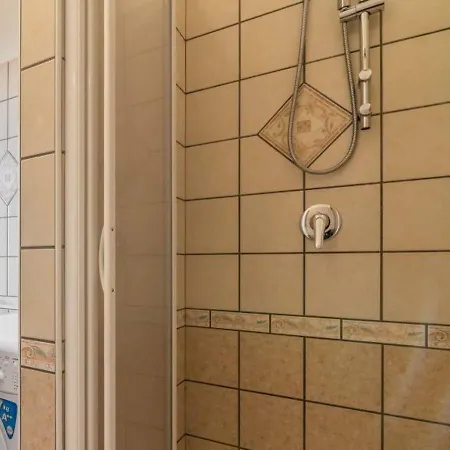 Appartamento Locazione Turistica Casa Pineta 2 *